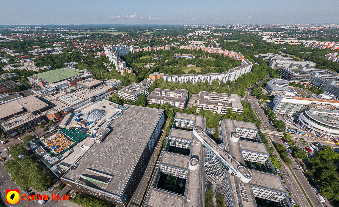 07.06.2023 - Neuperlachs neue Mitte mit PEP, Perlach Plaza, Share, Allianzversicherung und Wohnring